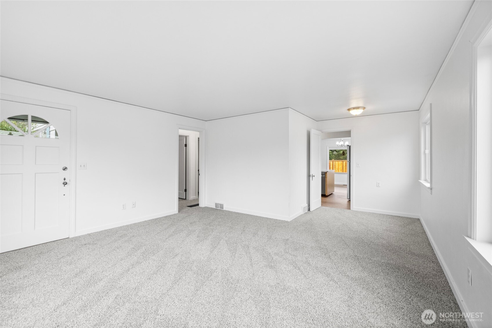 305 N Township Street Property Photo 6