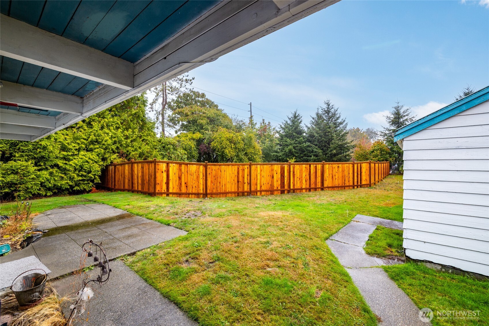 305 N Township Street Property Photo 25