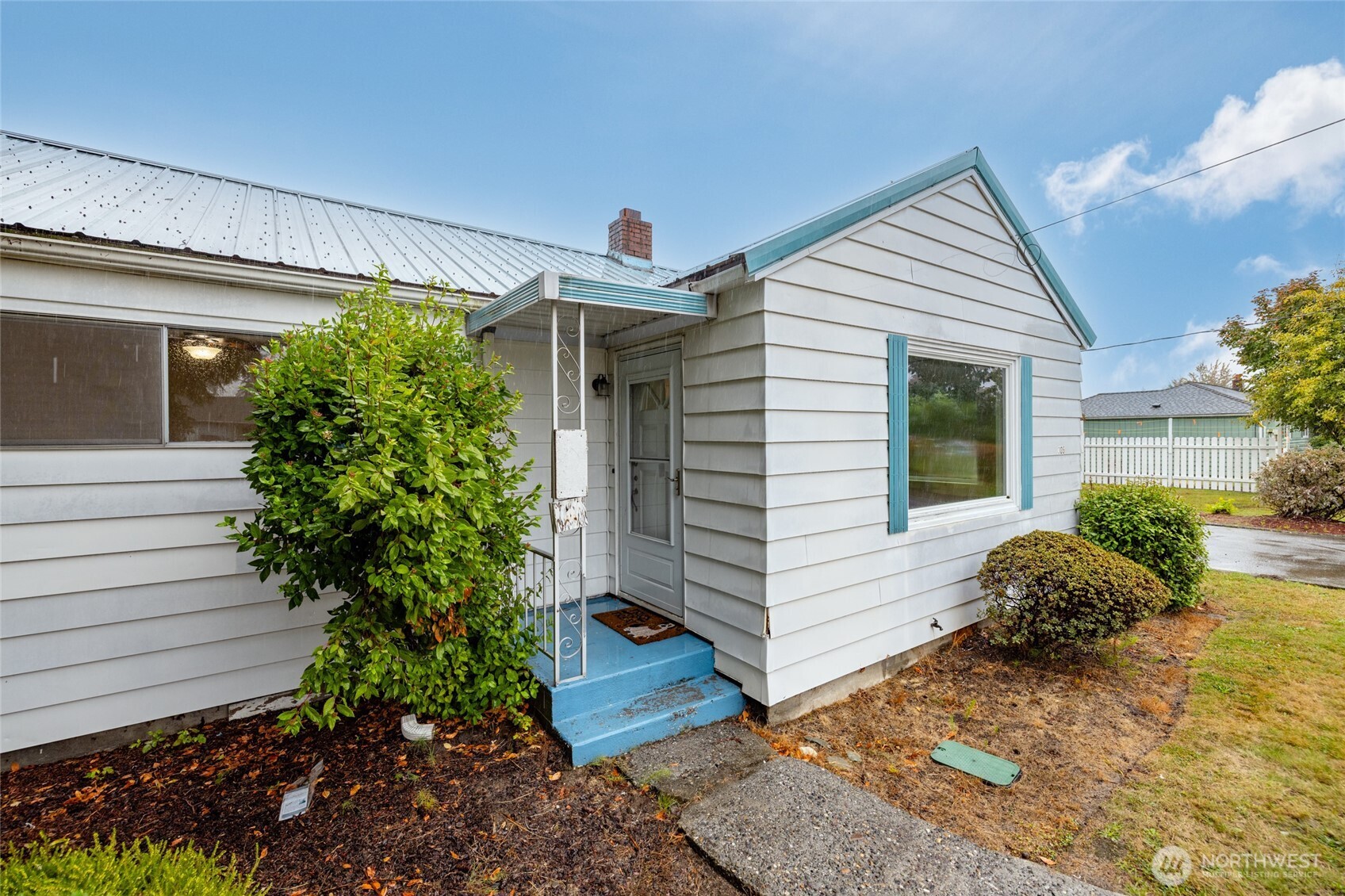 305 N Township Street Property Photo 36