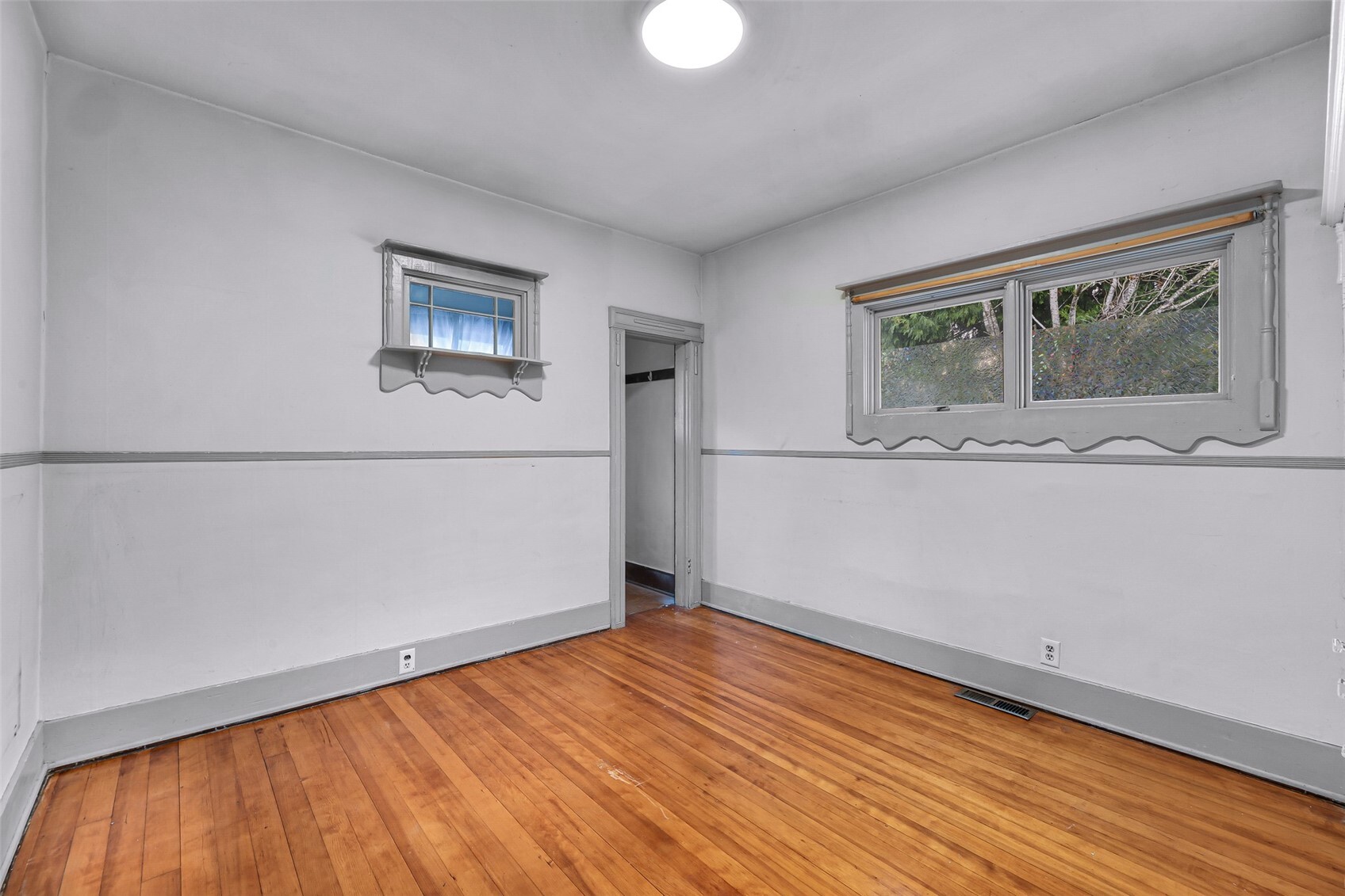 609 Lakeway Drive Property Photo 18