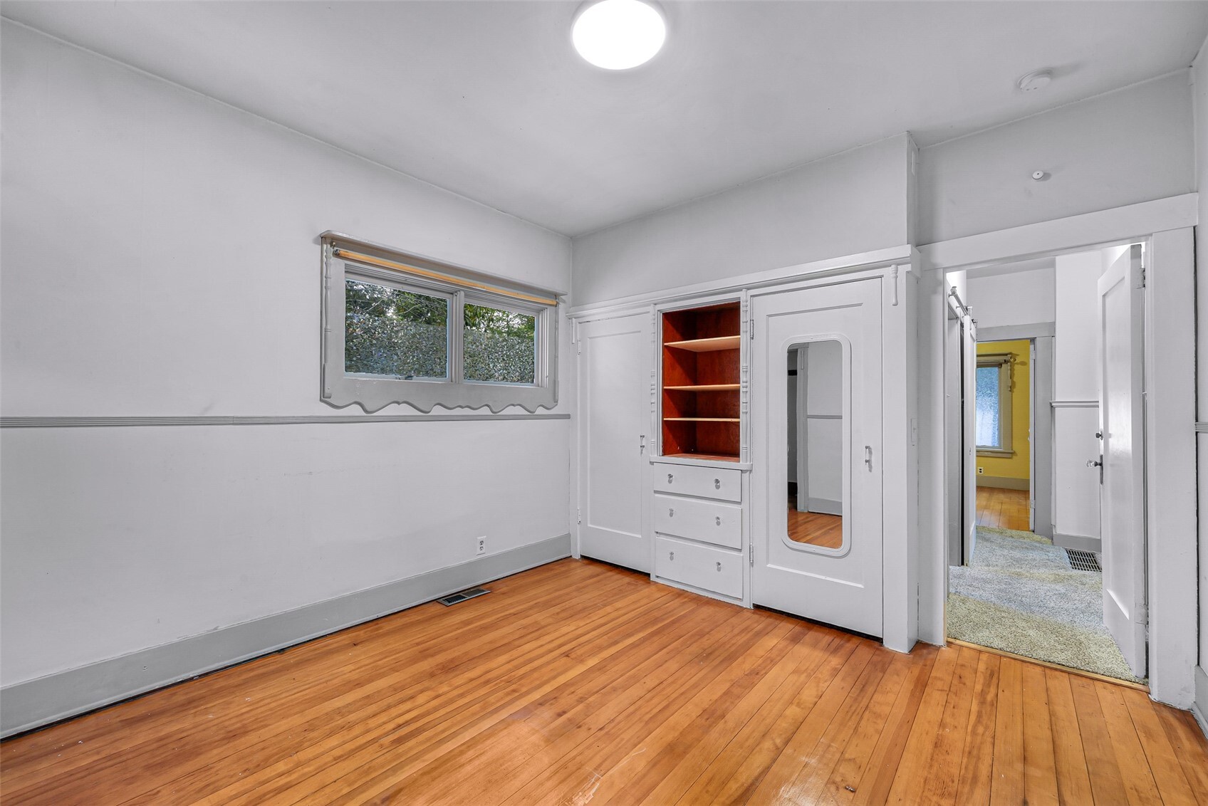 609 Lakeway Drive Property Photo 19