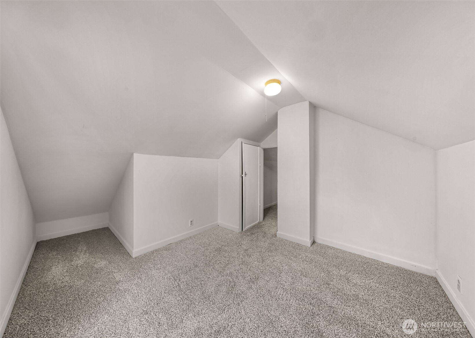 609 Lakeway Drive Property Photo 24
