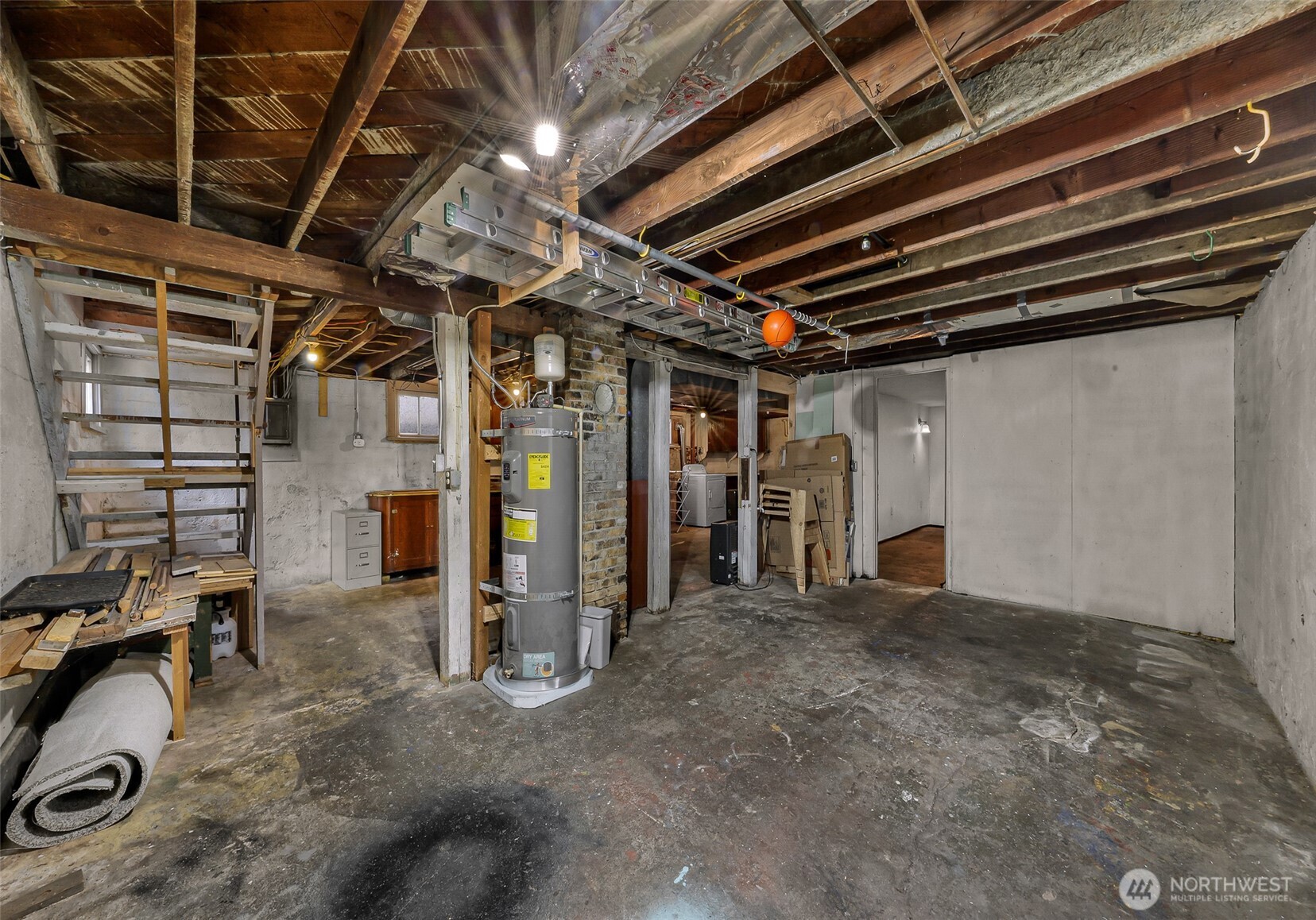 609 Lakeway Drive Property Photo 38