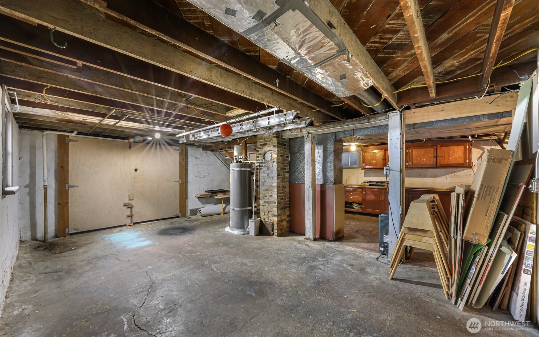609 Lakeway Drive Property Photo 39