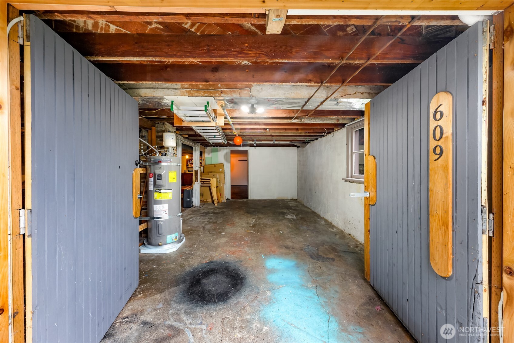 609 Lakeway Drive Property Photo 40