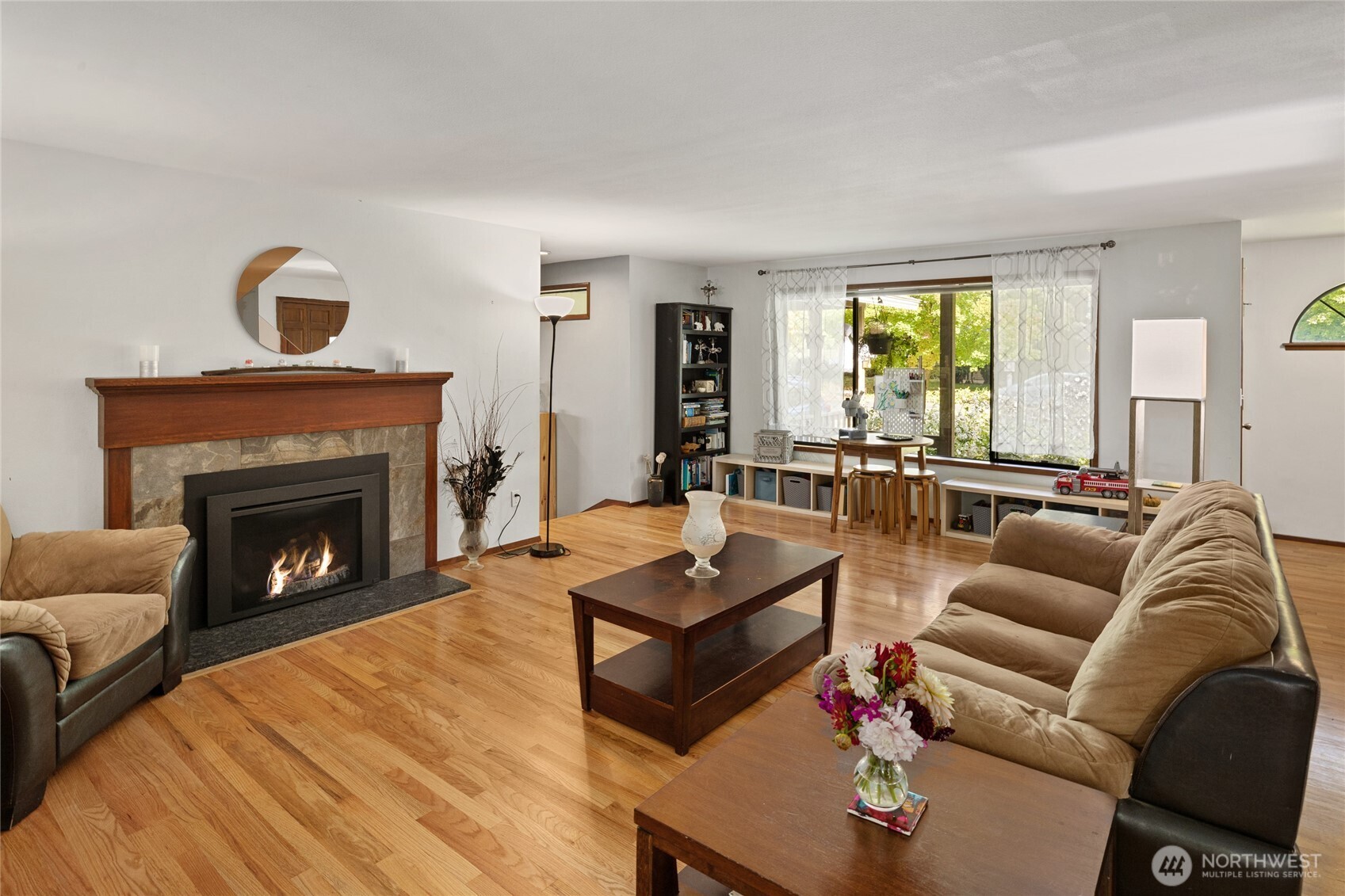 910 E Manitoba Avenue Property Photo 7