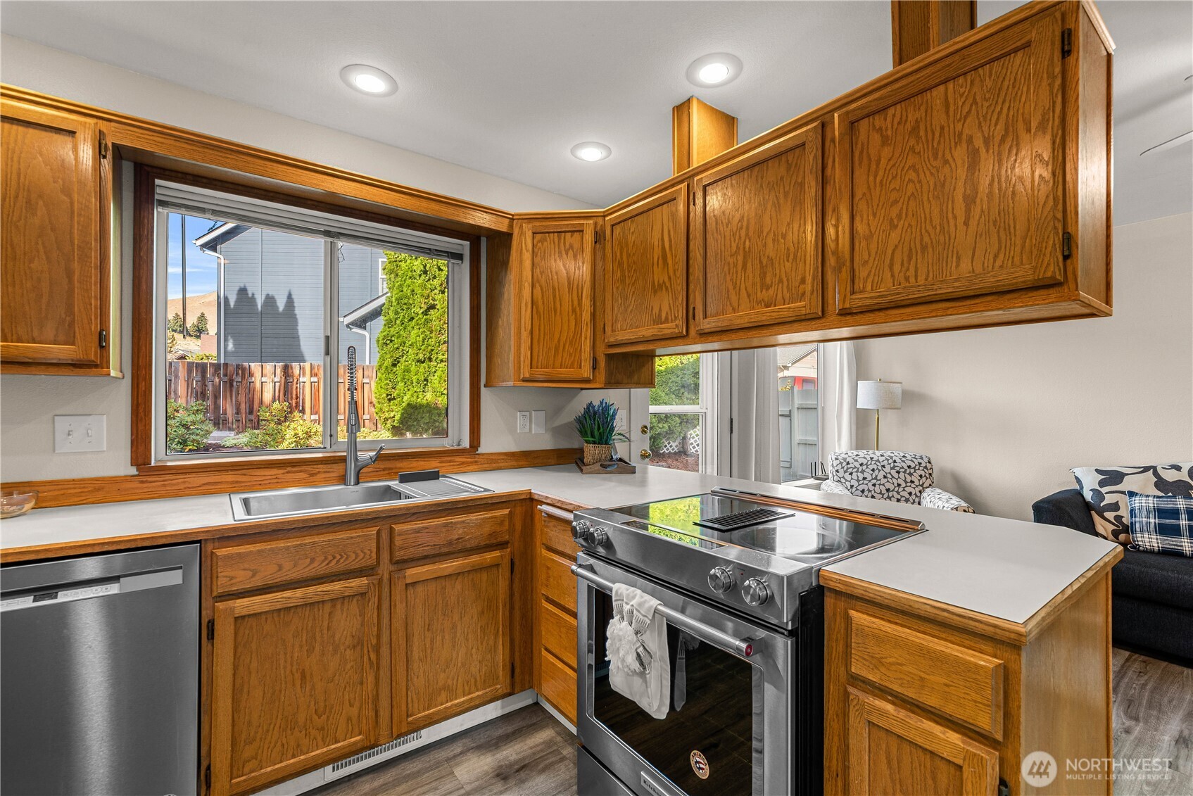 710 Kriewald Court Property Photo 12