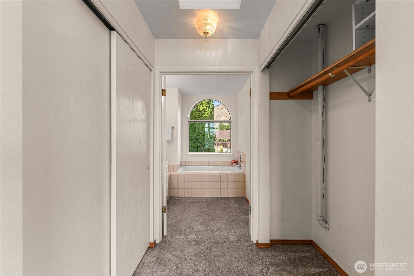 710 Kriewald Court Property Photo 31