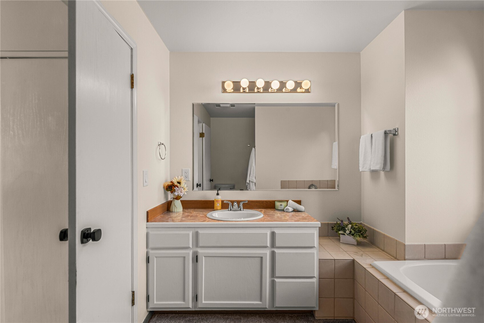 710 Kriewald Court Property Photo 32