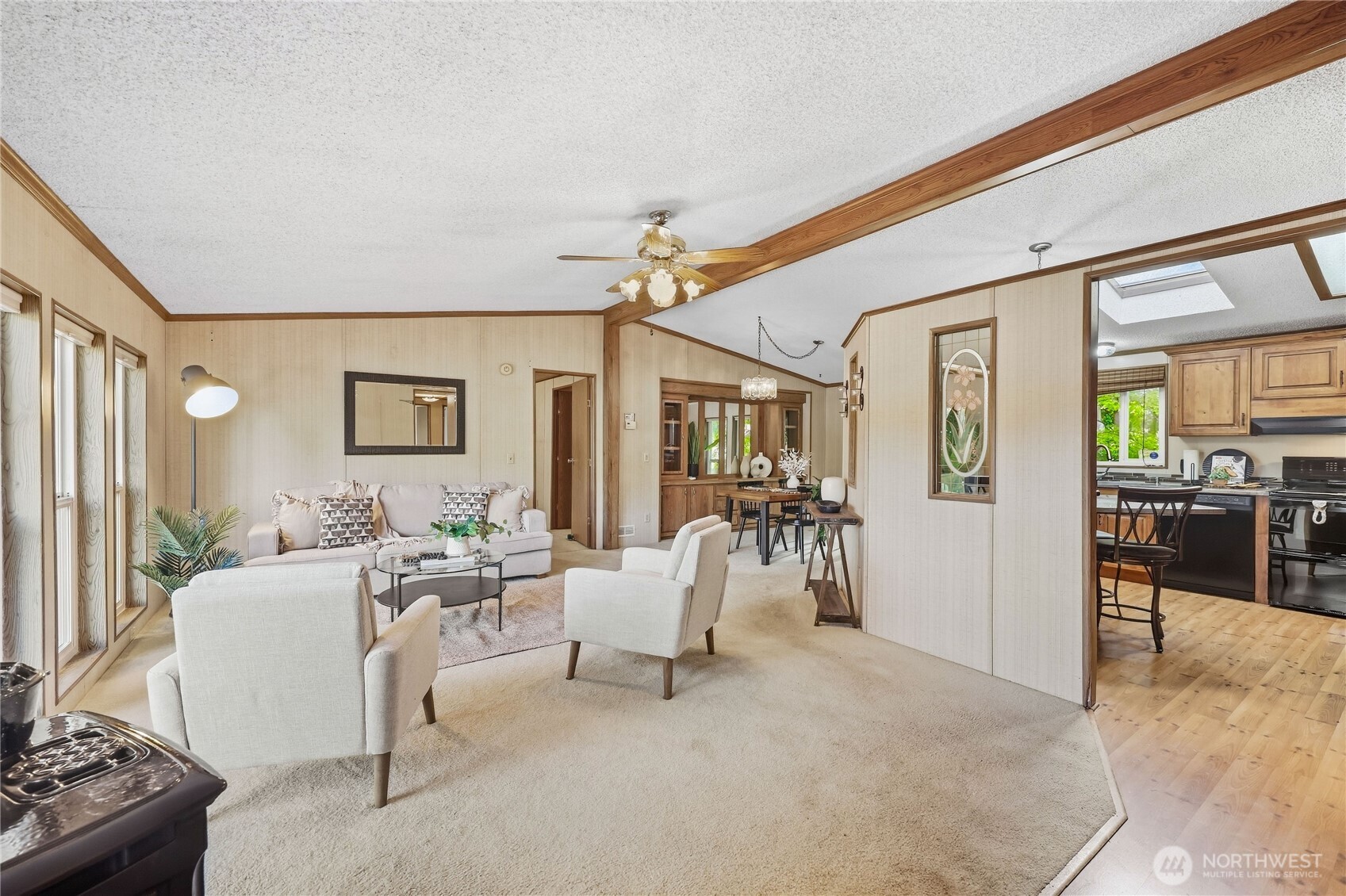 12856 Lake Avenue Property Photo 6