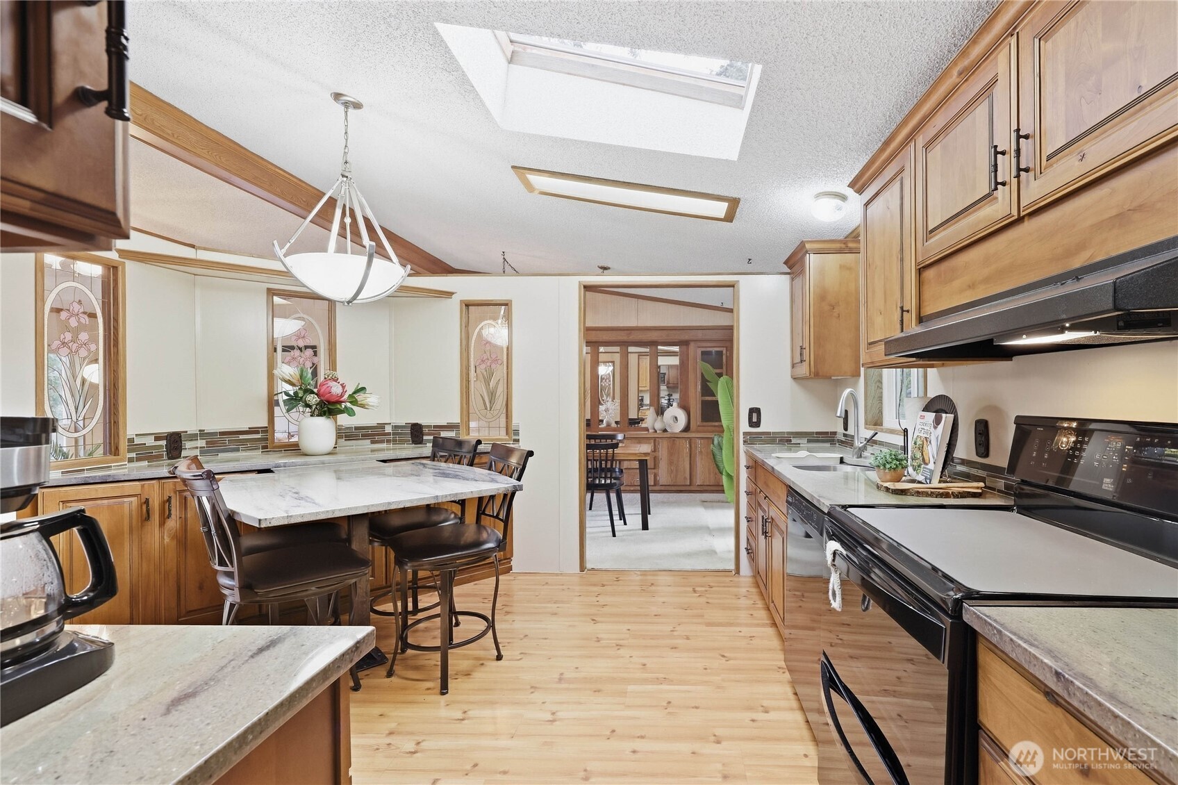 12856 Lake Avenue Property Photo 10