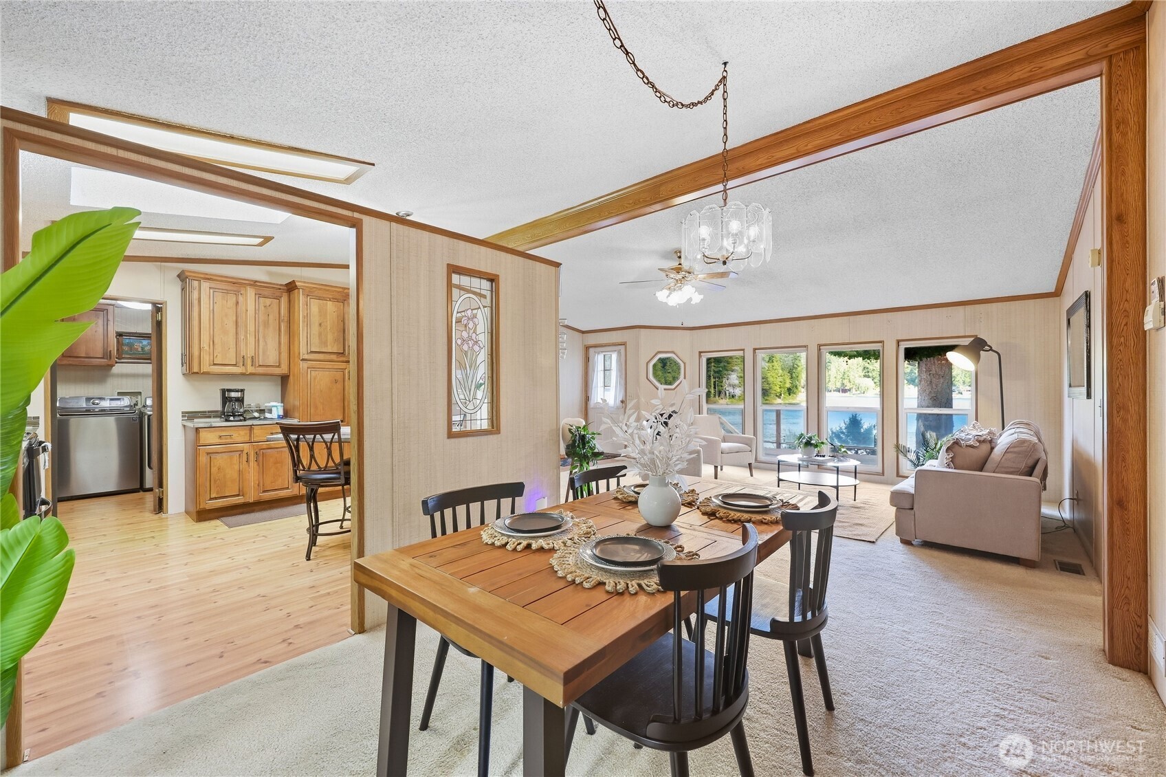 12856 Lake Avenue Property Photo 14