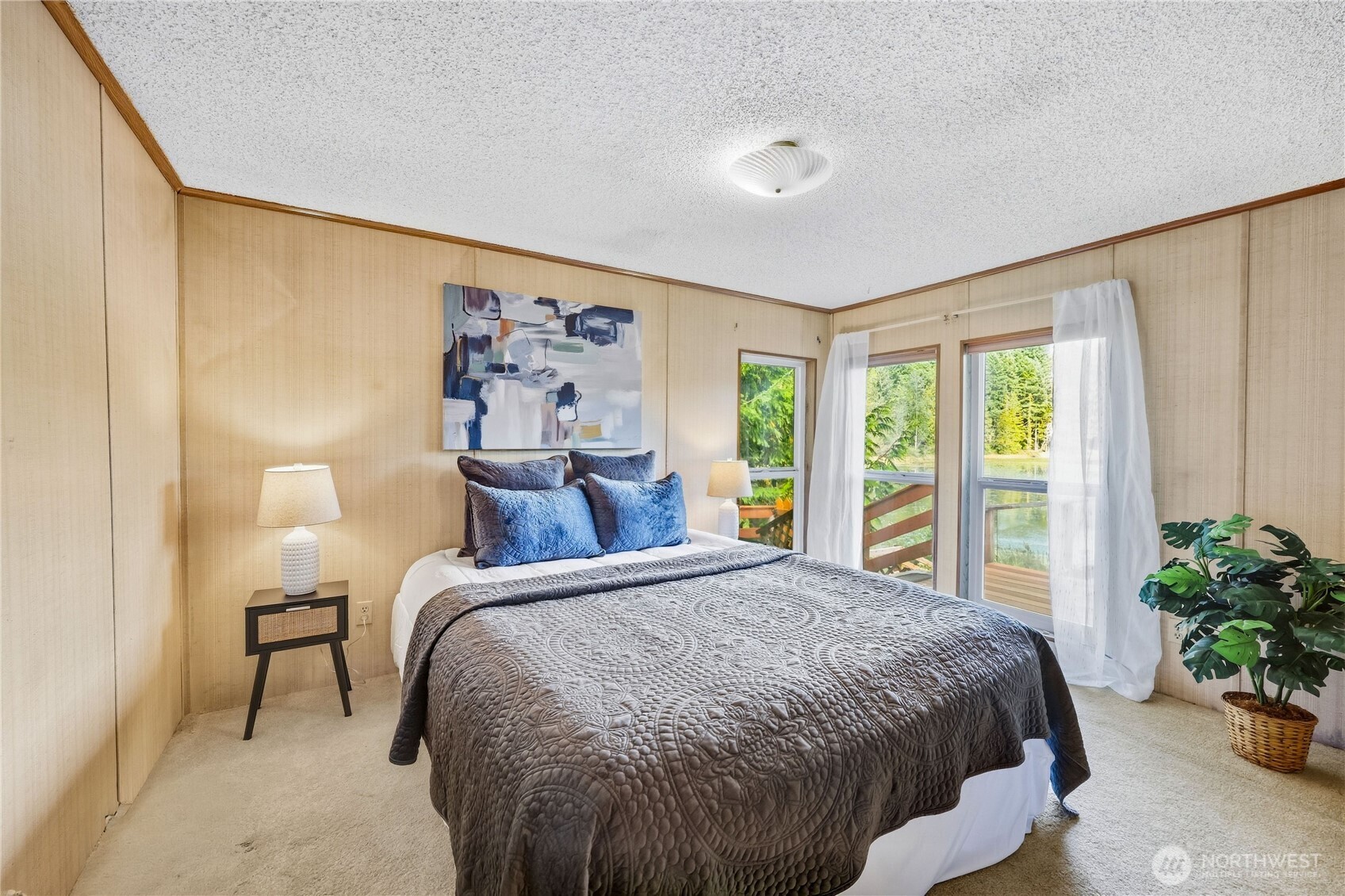12856 Lake Avenue Property Photo 24
