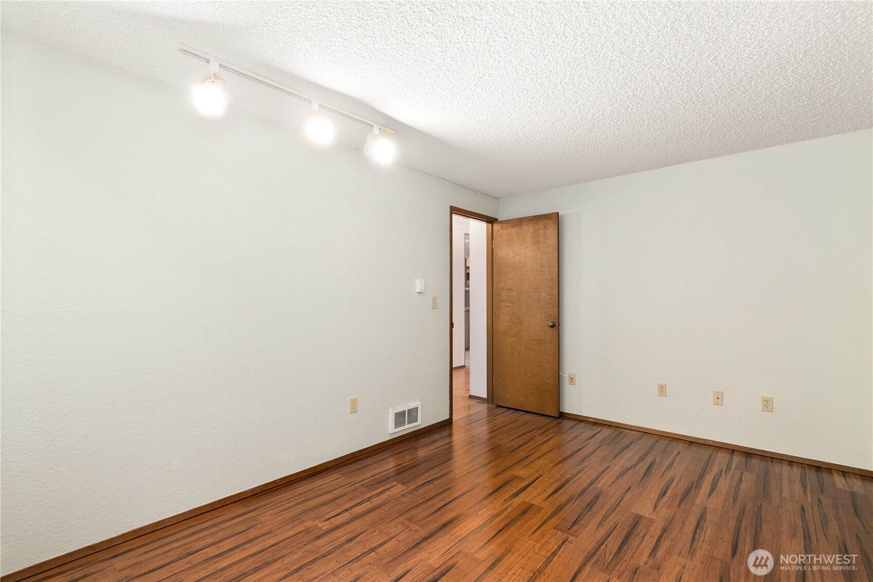 1705 Medallion Loop Property Photo 23
