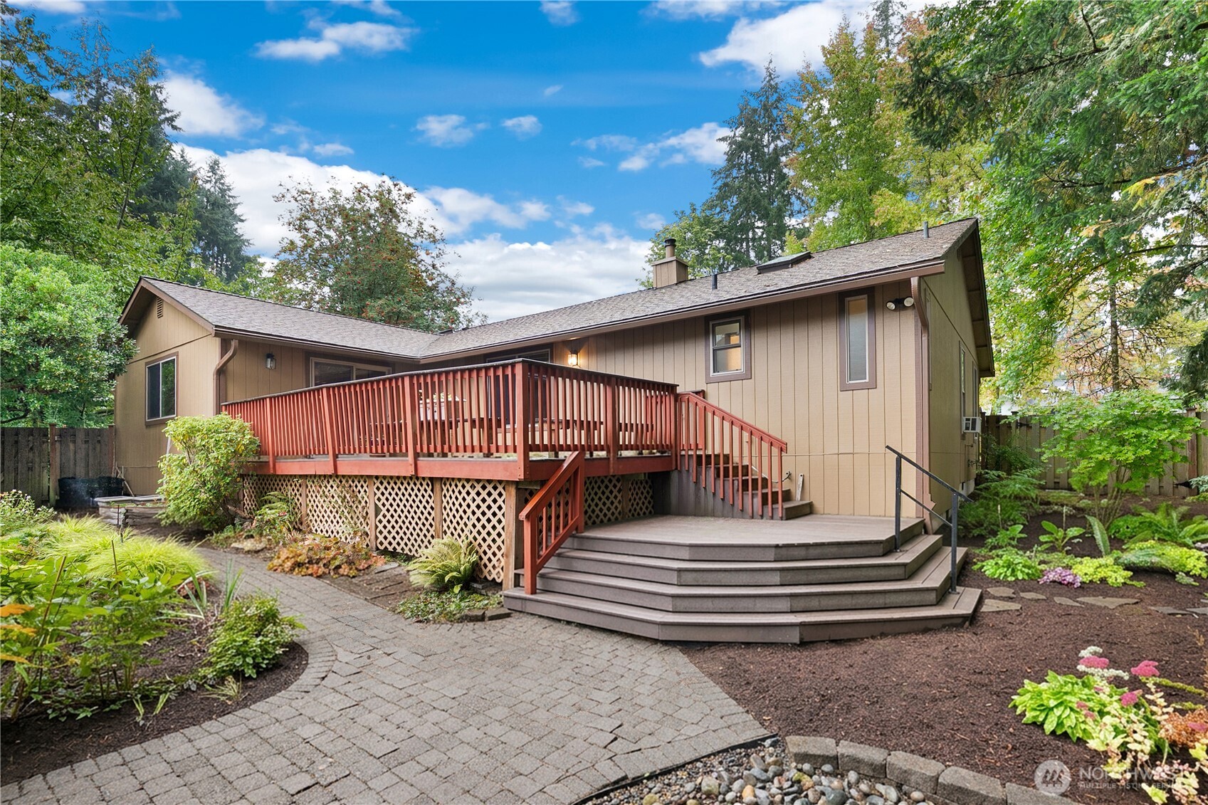 1705 Medallion Loop Property Photo 30