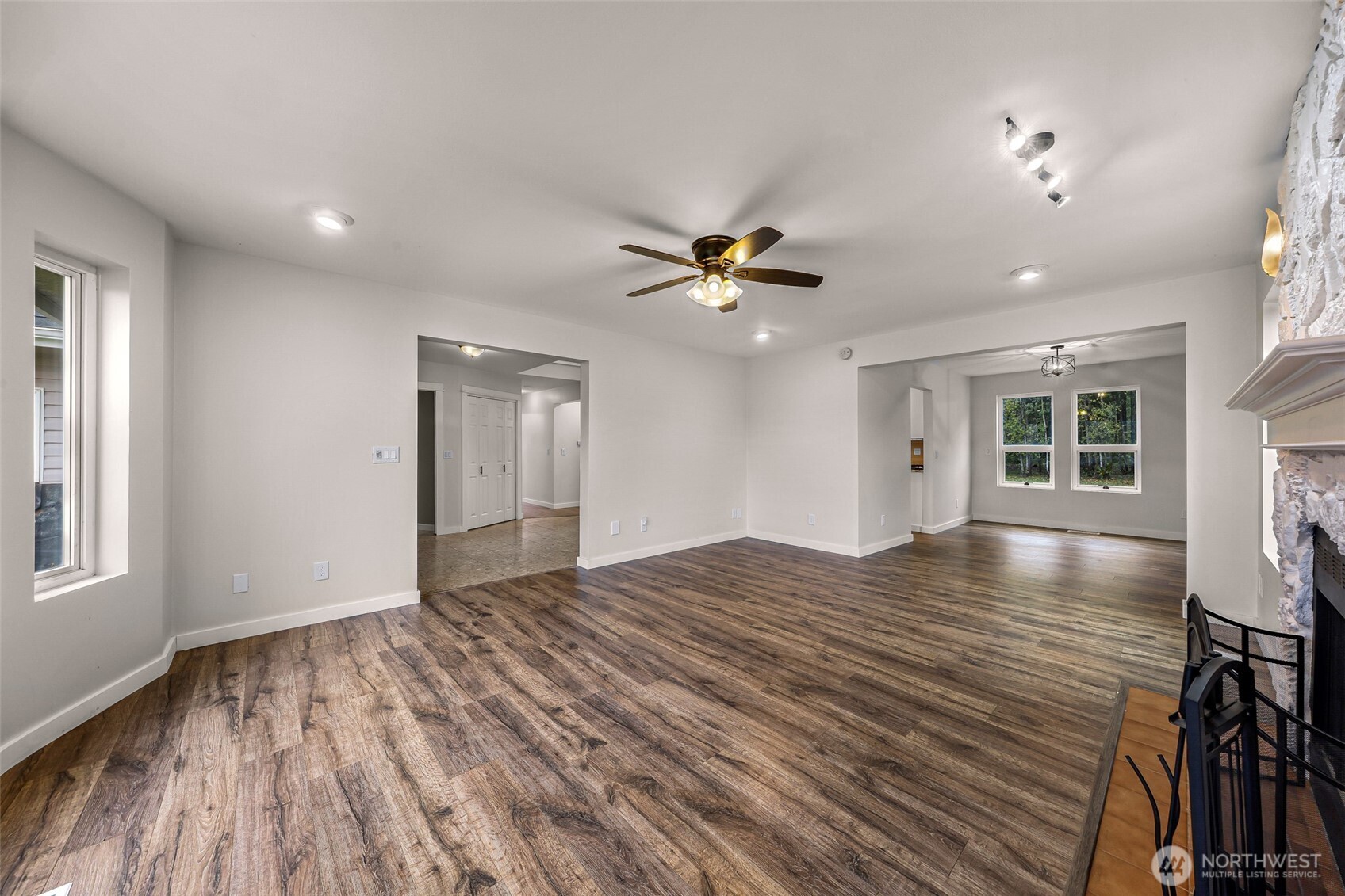 7976 Kickerville Road Property Photo 11