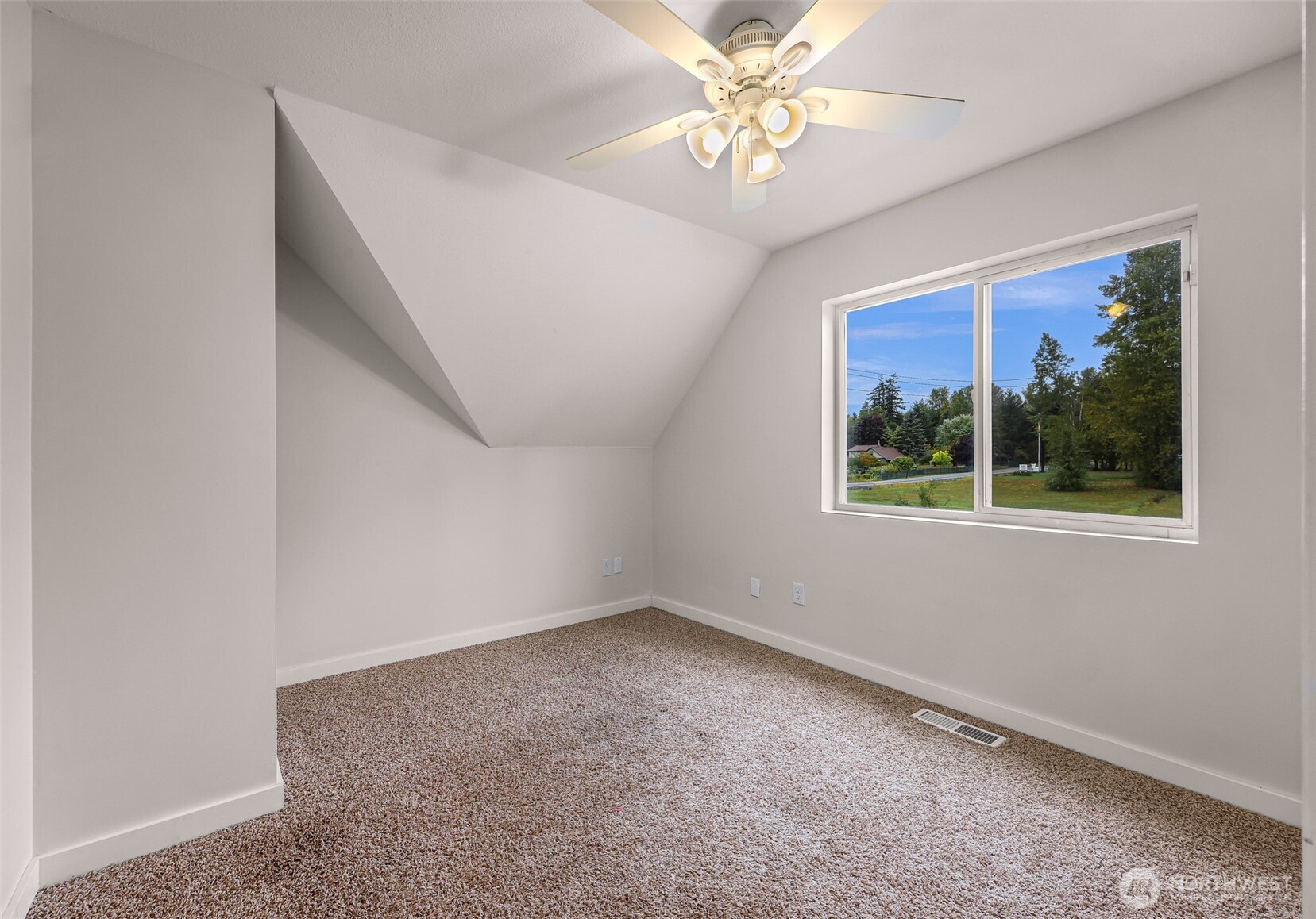7976 Kickerville Road Property Photo 29