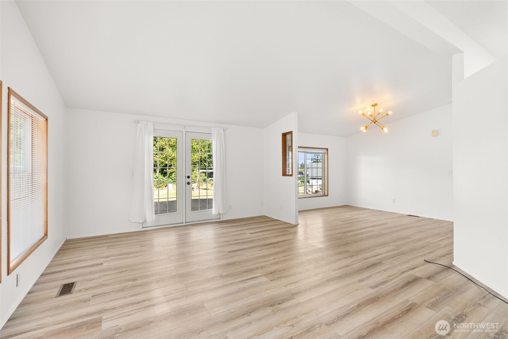 814 Ocean Avenue Property Photo 9