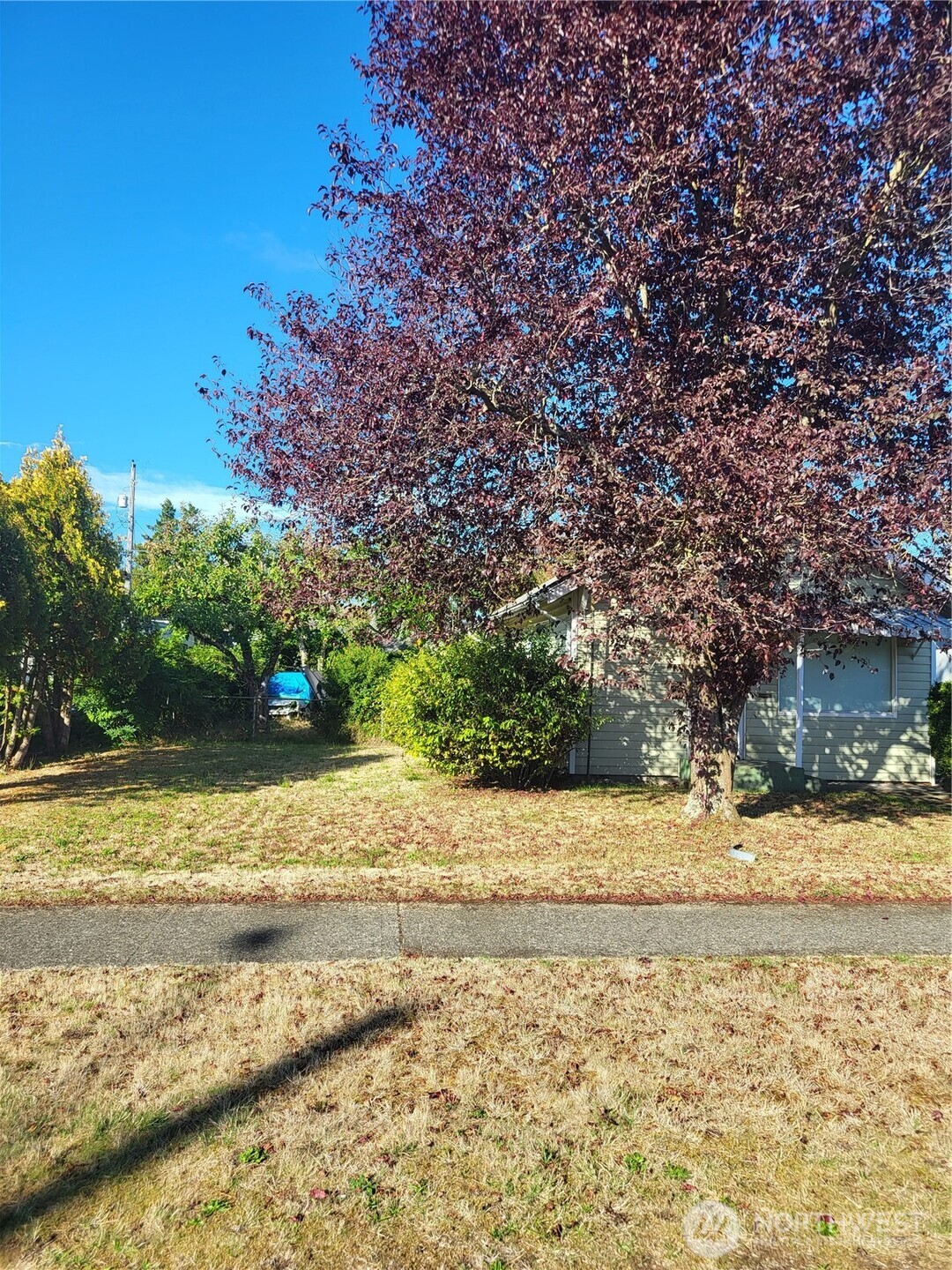 6814 S Lawrence Street Property Photo 1