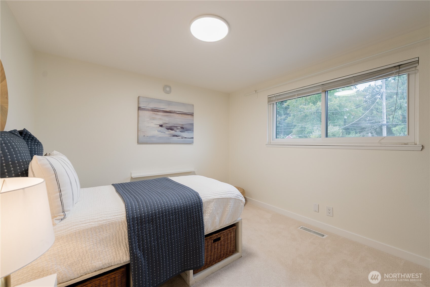 14322 Wallingford Avenue Property Photo 20