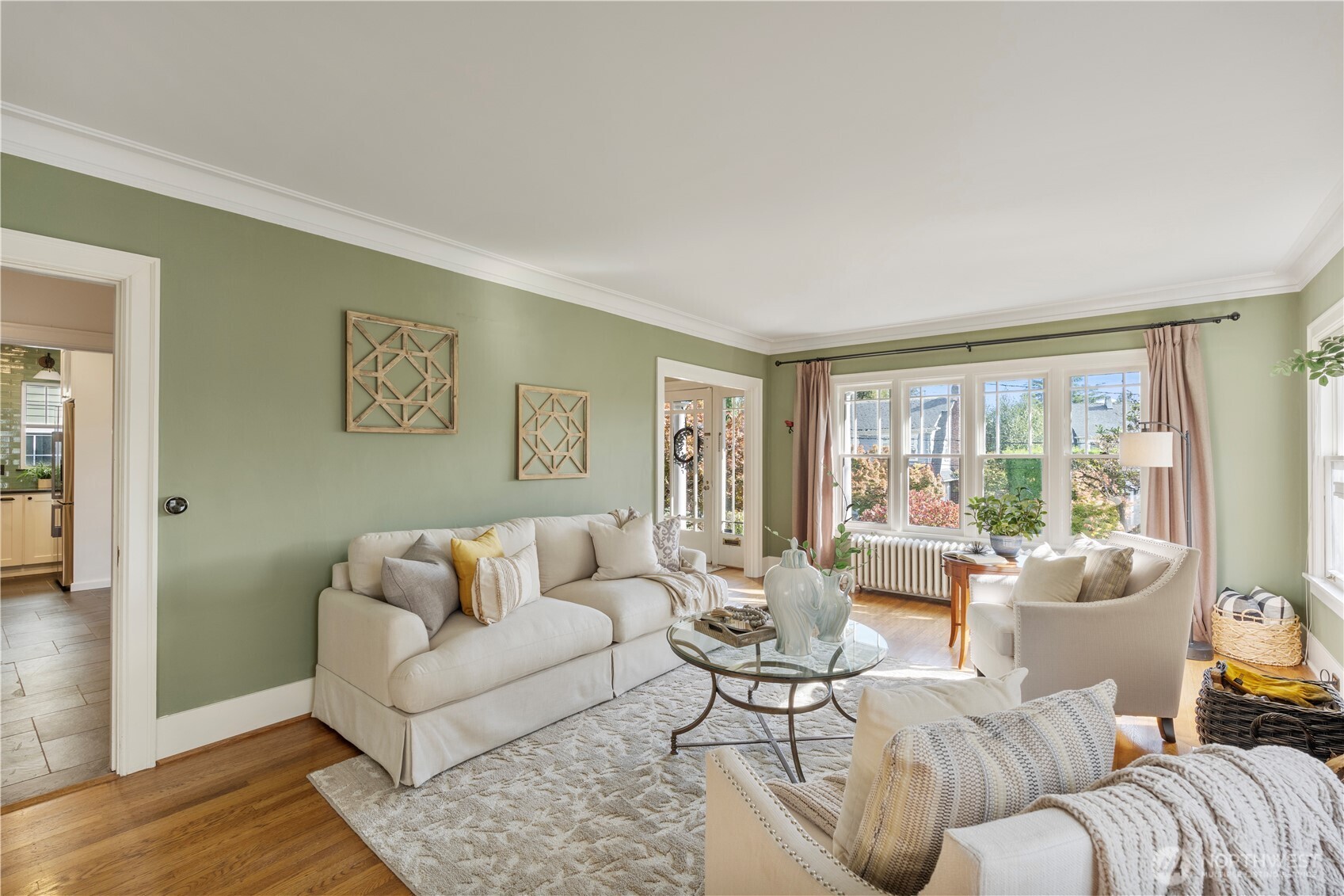 3117 Broadway Property Photo 5