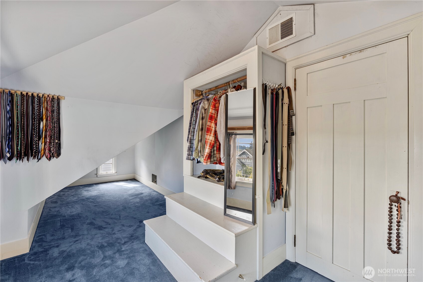 3117 Broadway Property Photo 22