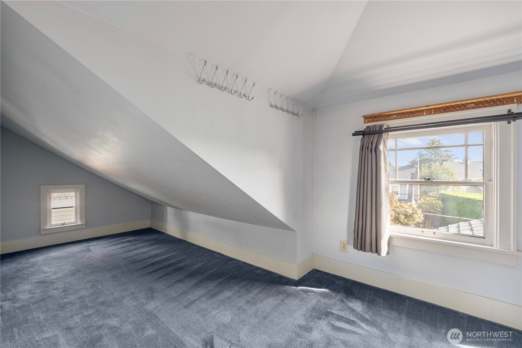 3117 Broadway Property Photo 23