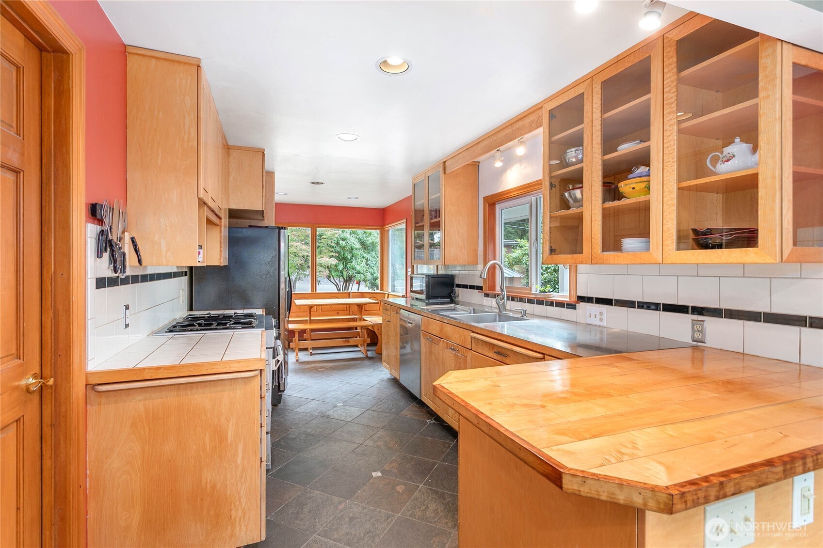 708 Highland Drive Property Photo 11