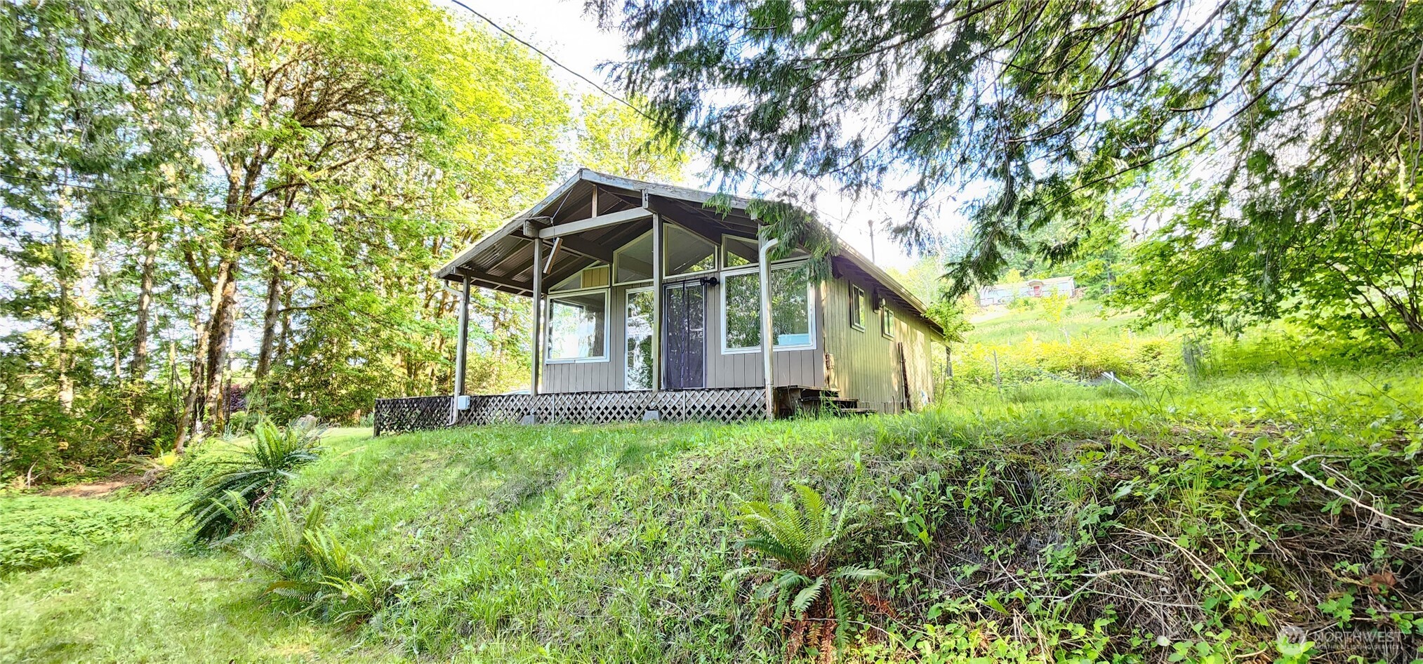331 E 4th Street Property Photo 1