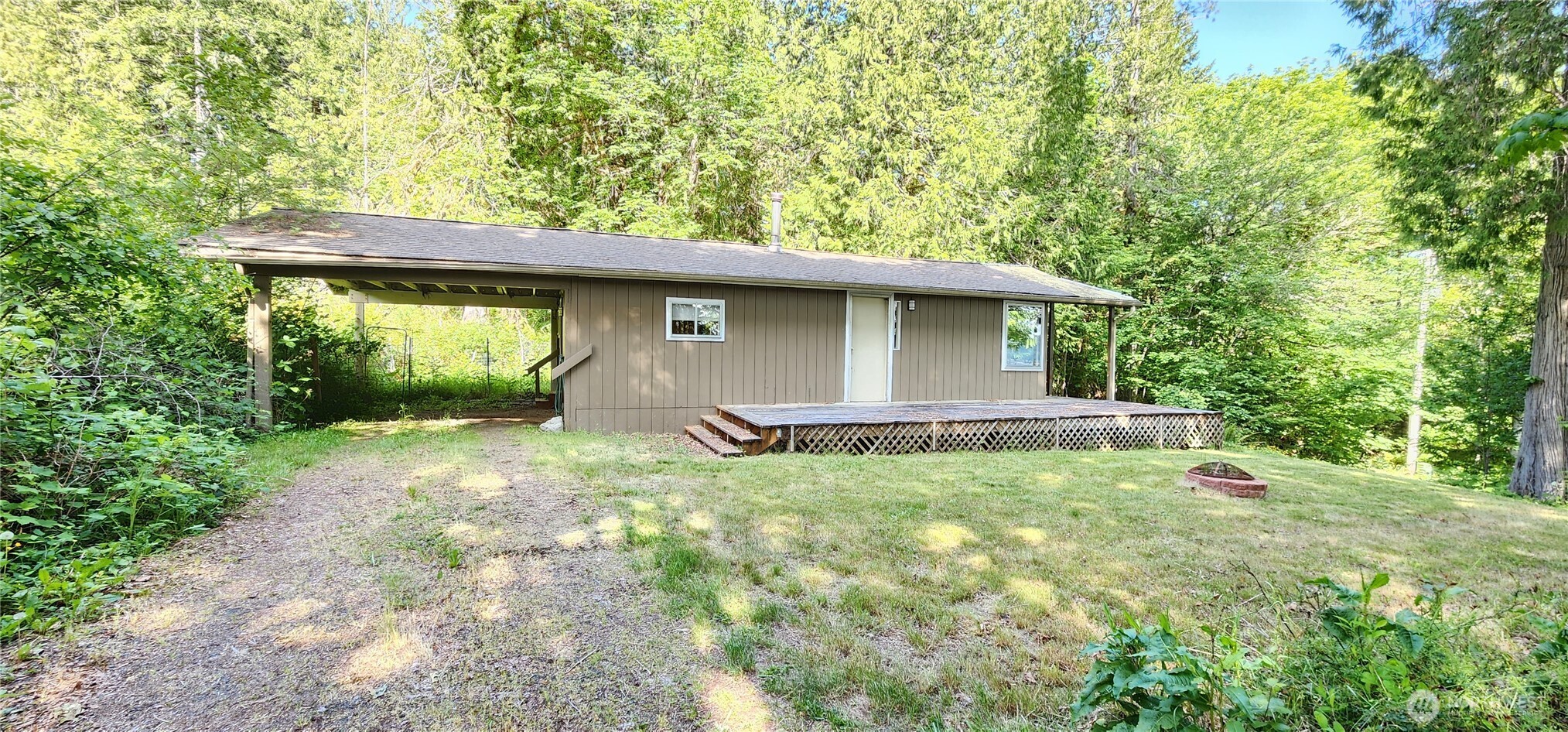 331 E 4th Street Property Photo 2