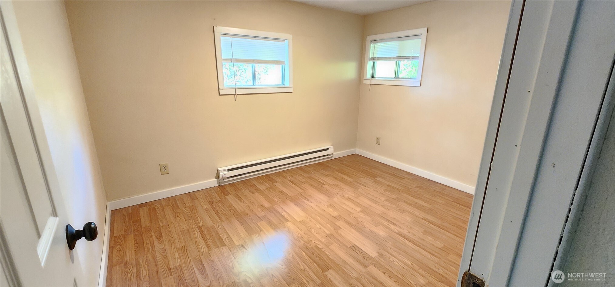331 E 4th Street Property Photo 9