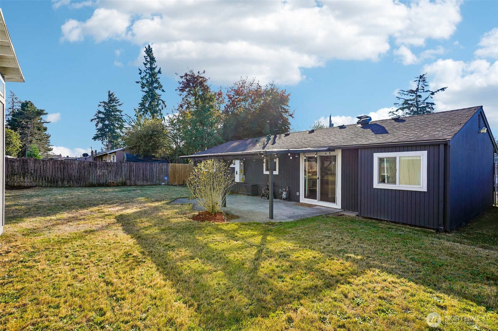 30628 2nd Avenue Property Photo 4