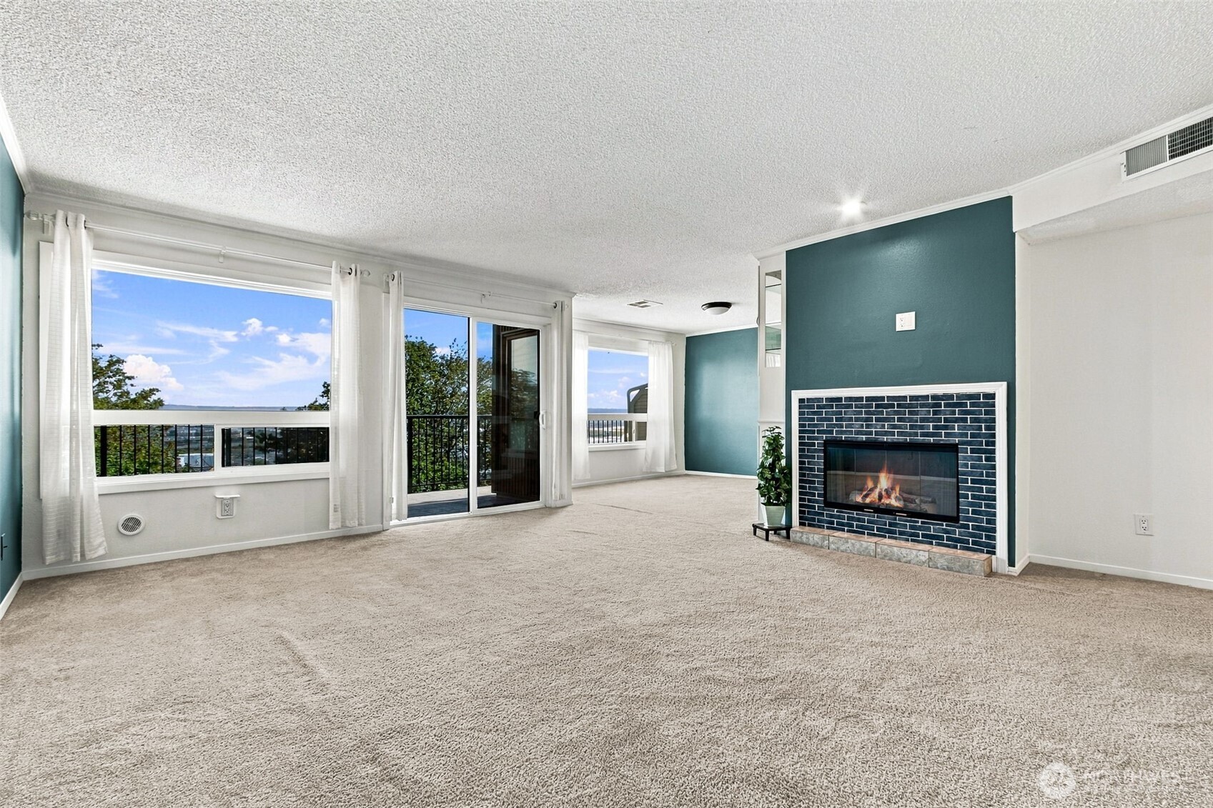 525 Broadway 108 Property Photo 4