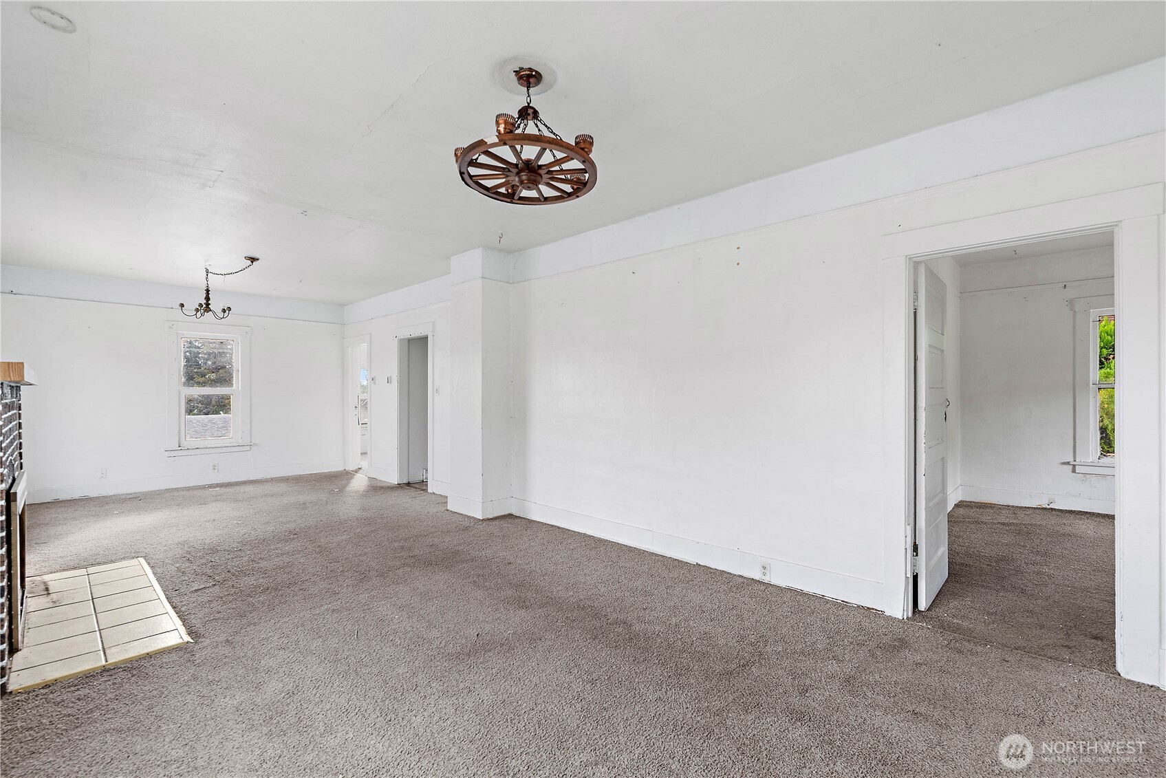 517 Malaga Ave Property Photo 5