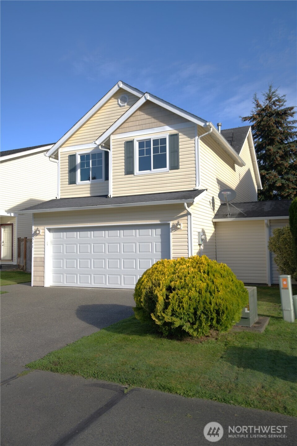 10511 197th Street Ct Property Photo 3