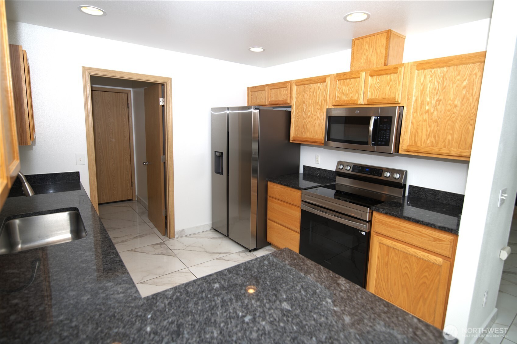 10511 197th Street Ct Property Photo 8