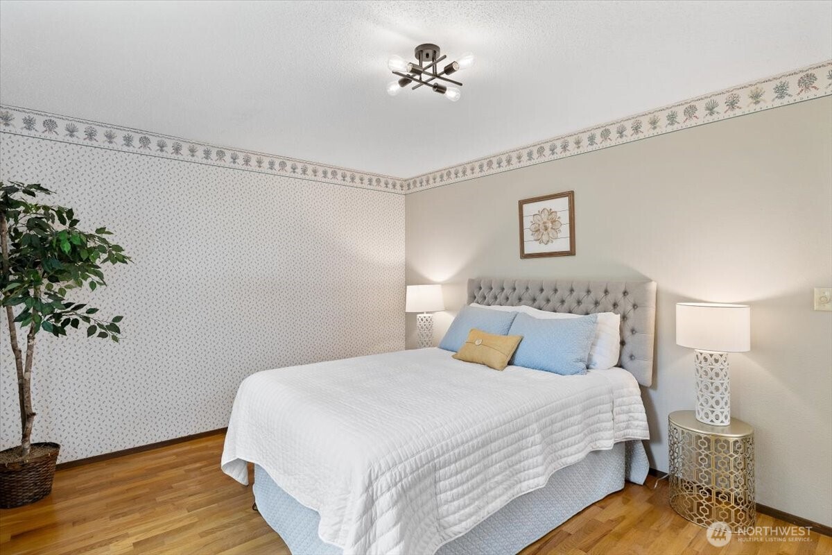 4027 182nd Place Property Photo 14