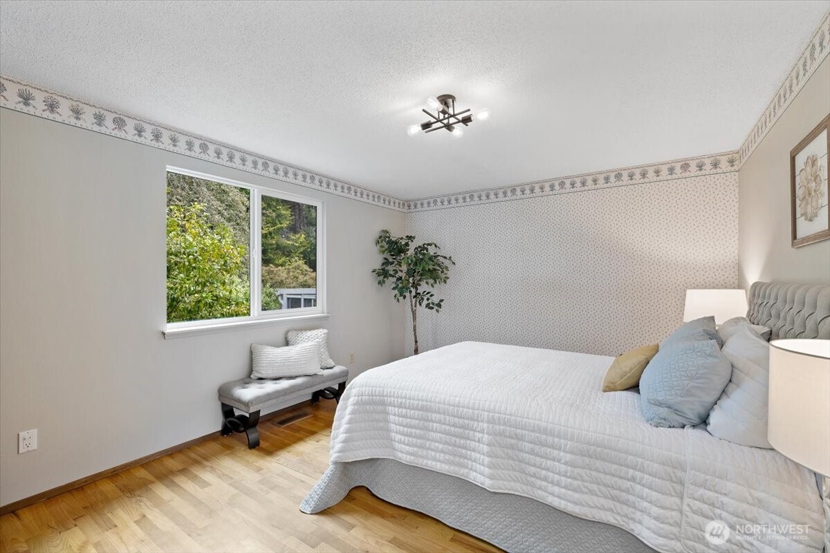 4027 182nd Place Property Photo 15