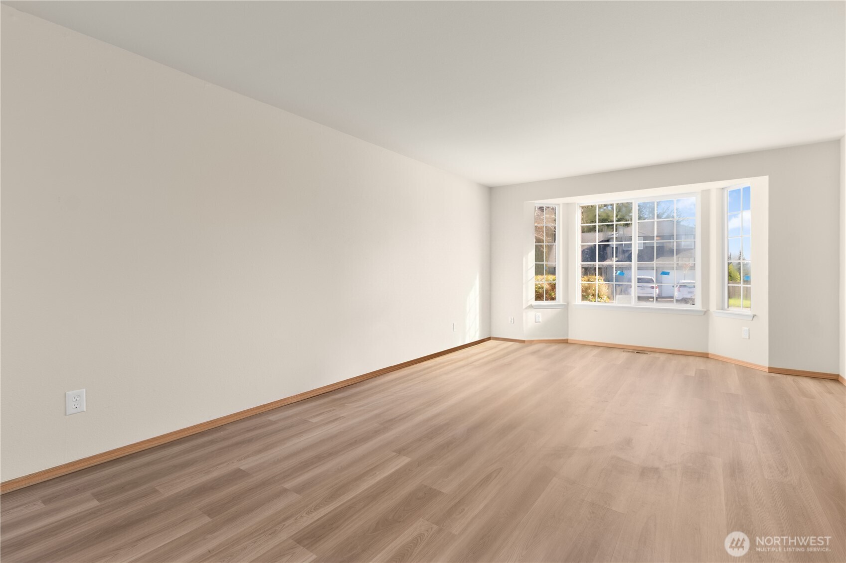 1503 Milbanke Drive Property Photo 8