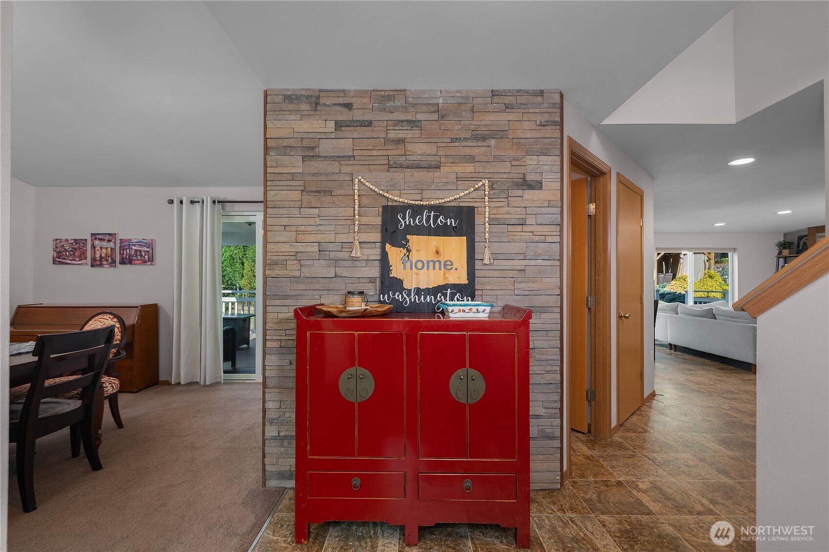 421 E Road Of Tralee Property Photo 3