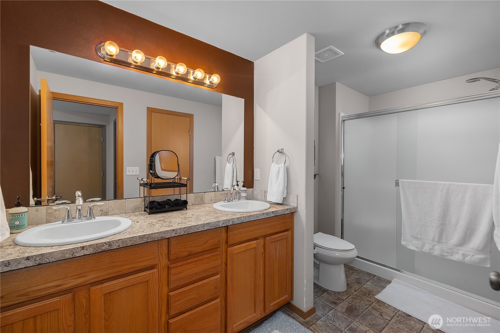 421 E Road Of Tralee Property Photo 17