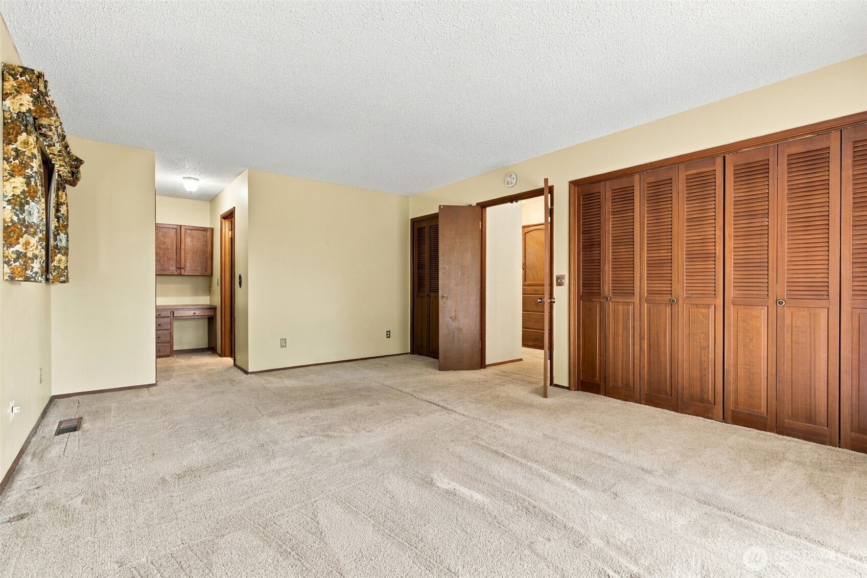 353 Se Crestview Drive Property Photo 16