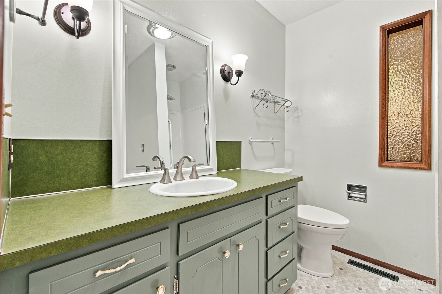 353 Se Crestview Drive Property Photo 20