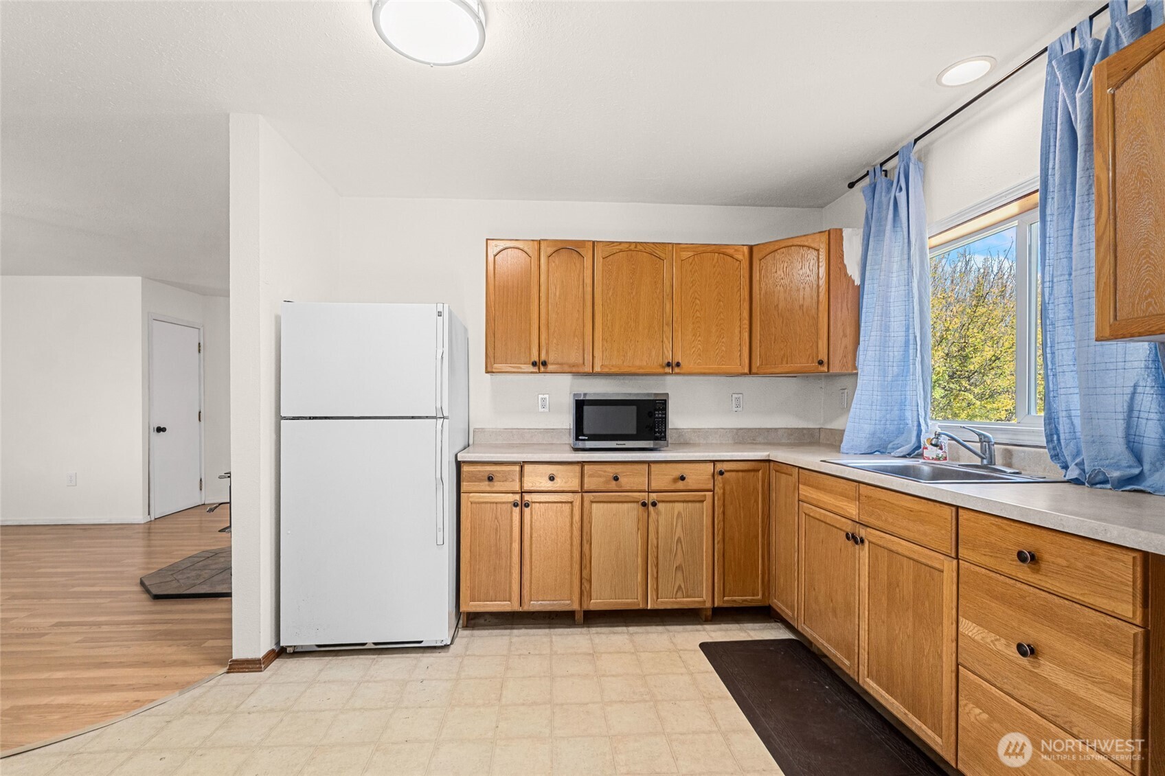 1028 Old Highway 12 Mile Road Property Photo 4