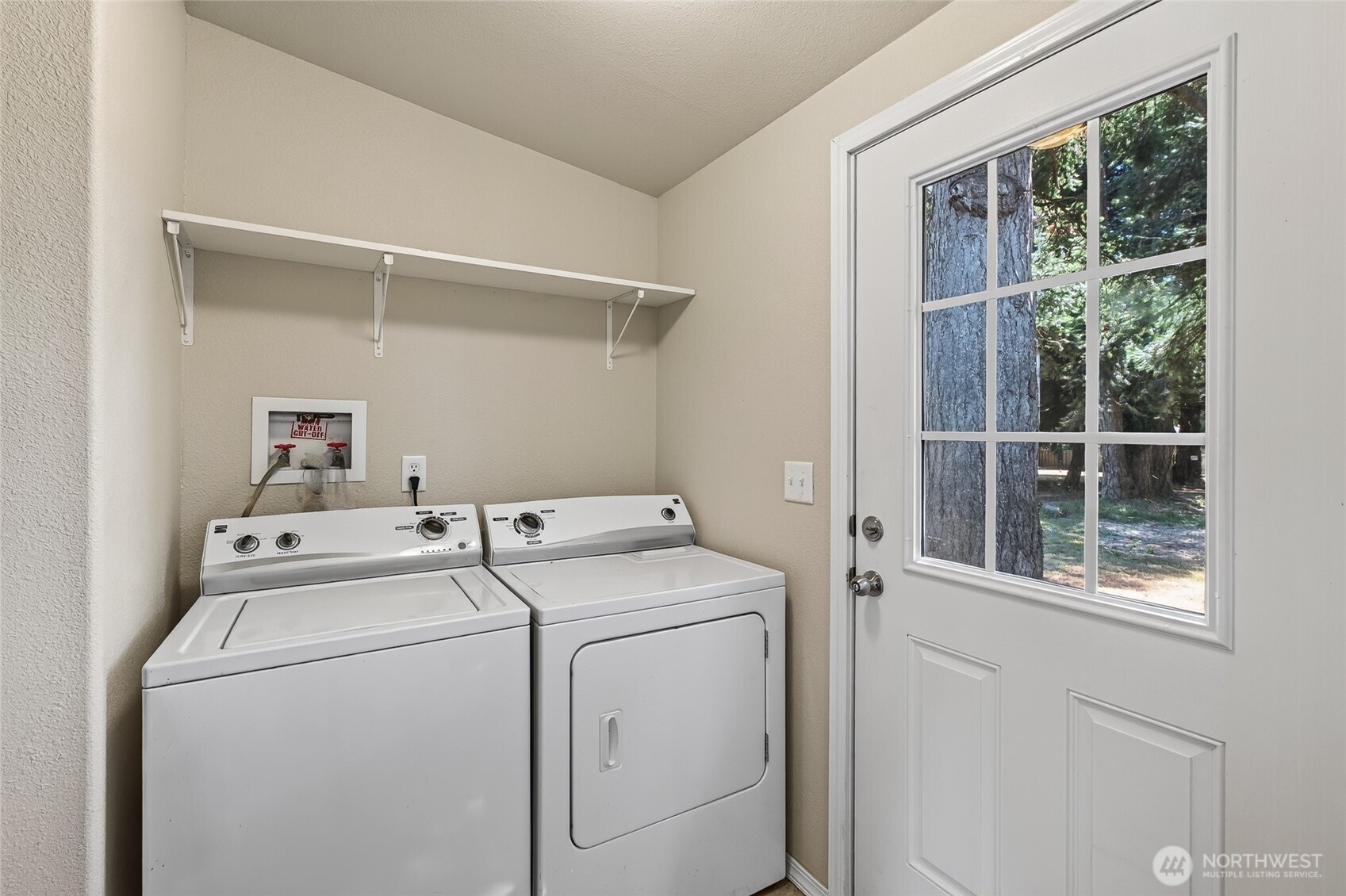 3015 Birchwood Avenue Property Photo 12