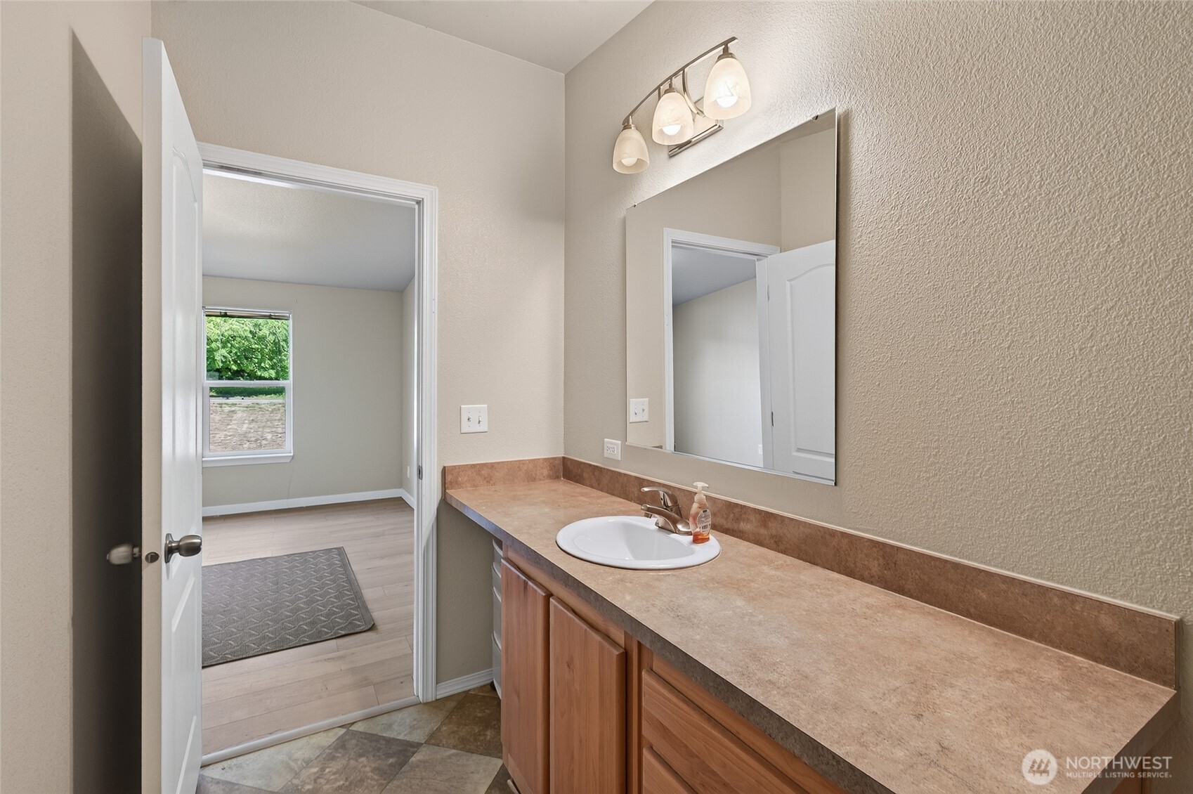 3015 Birchwood Avenue Property Photo 20