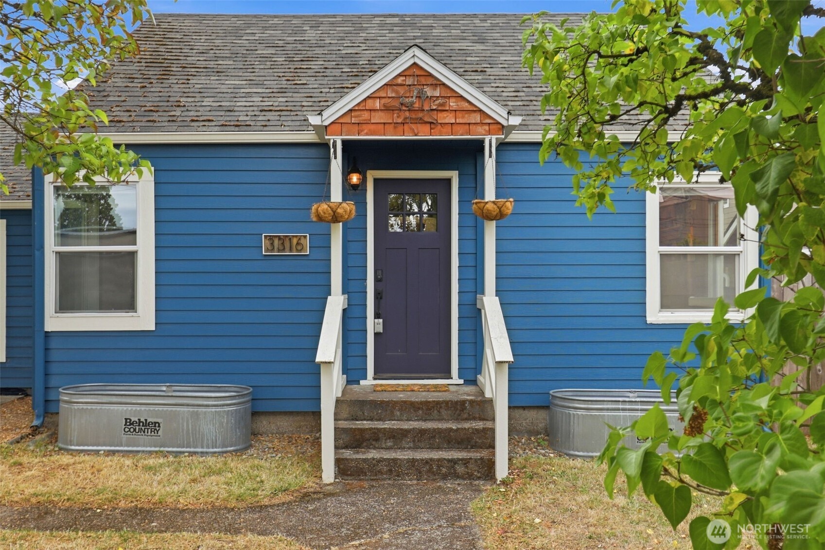 3316 Y Street Property Photo 2