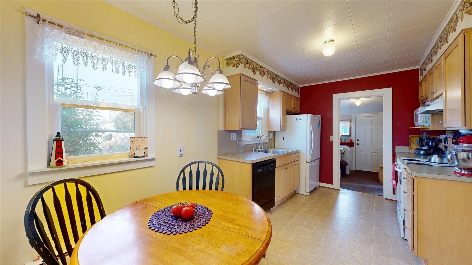 1927 Wetmore Avenue Property Photo 6