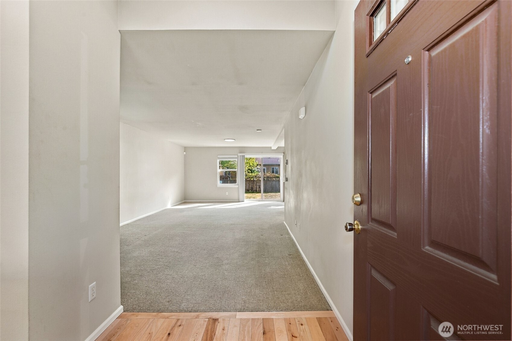 4426 Roxanna Loop Property Photo 5