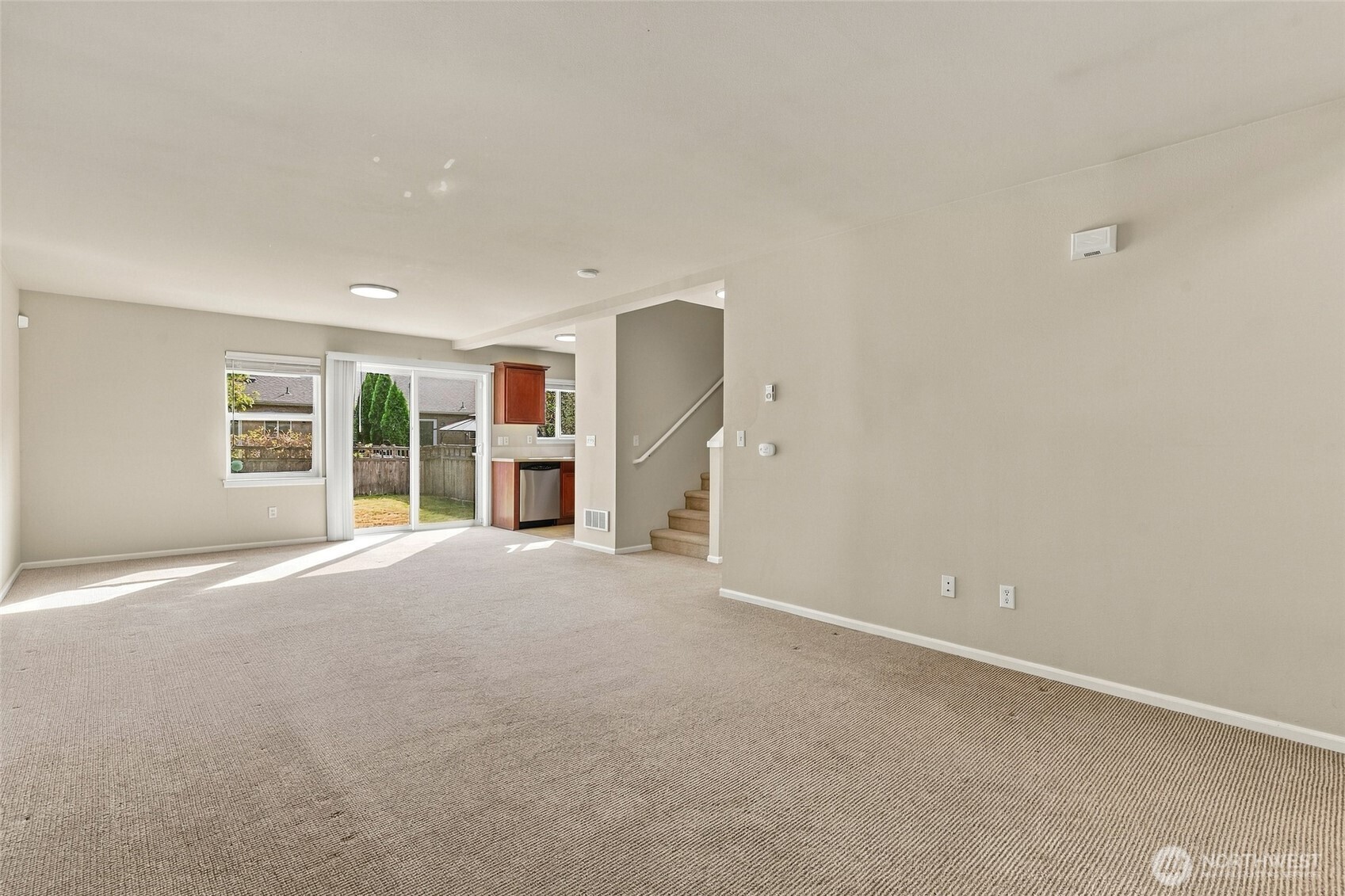 4426 Roxanna Loop Property Photo 9